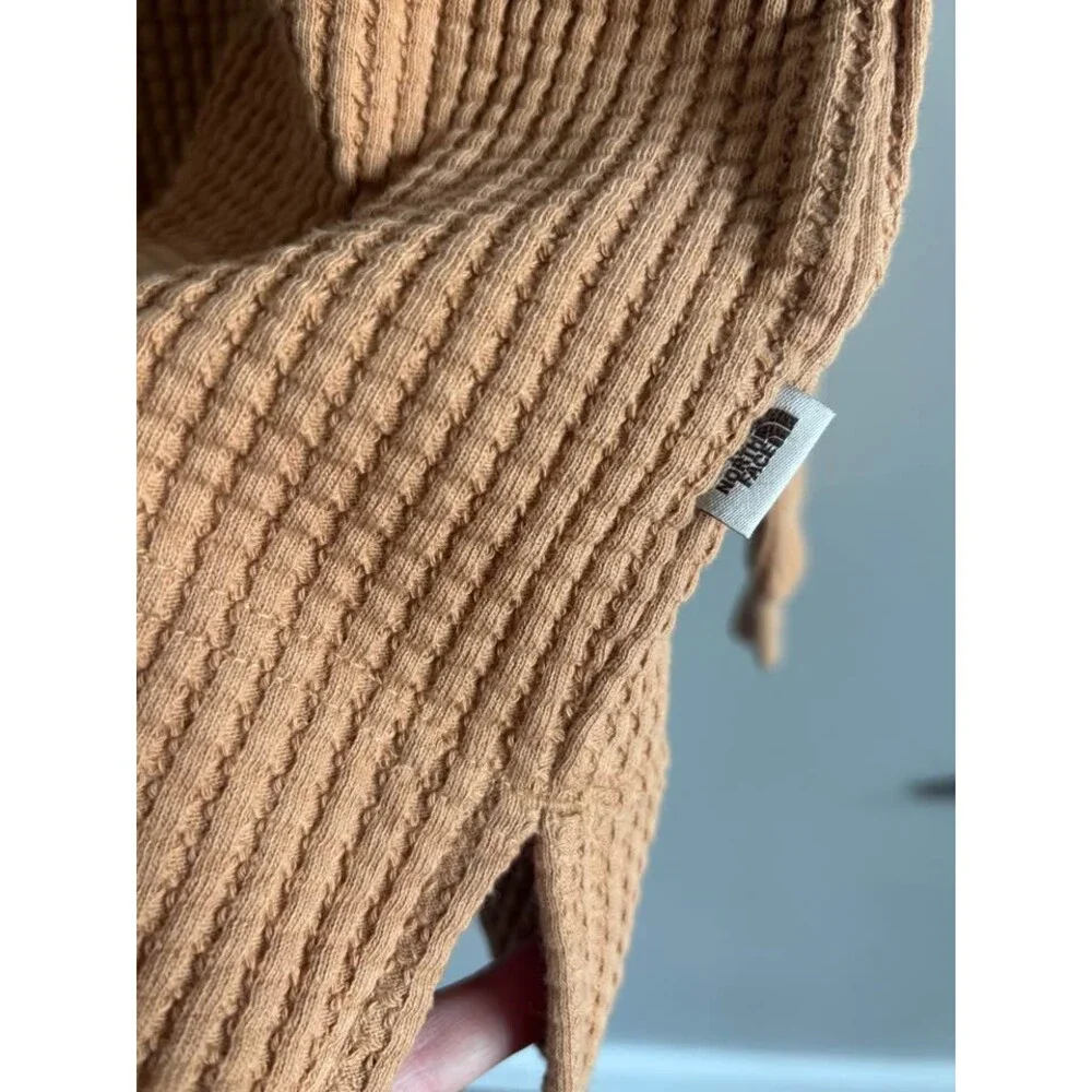 The North Face LARGE Chabot Crew Neck Waffle Knit Thermal Top Women's Tan Beige